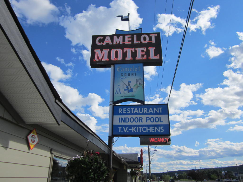 Camelot Court Motel Prince George Exterior foto